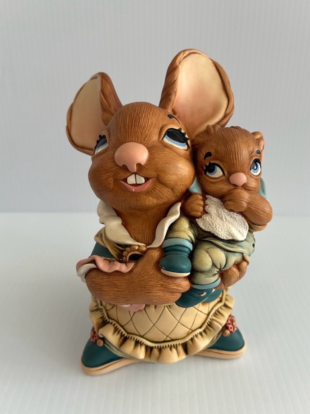 Vintage PENDELFIN Mom & Baby Rabbit Hand Painted Made in England Collectible